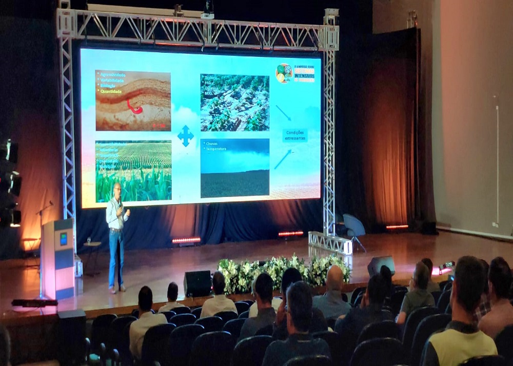 Manejo fitossanitário, mercados e serviços ambientais em sistemas produtivos intensivos