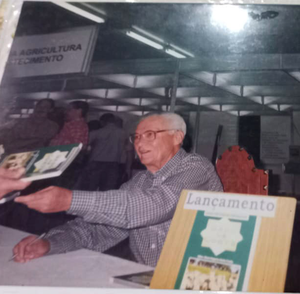 Câmara de Campo Grande realiza homenagem à Embrapa e personalidades