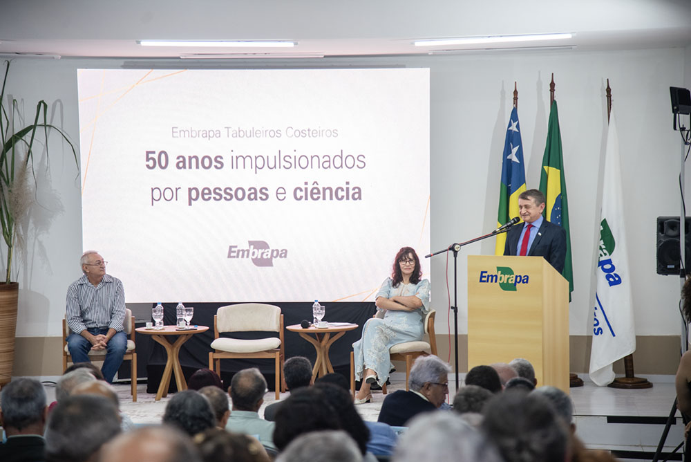 Embrapa Tabuleiros Costeiros celebra 50 anos com tecnologias, homenagens e parcerias